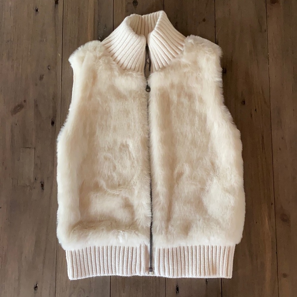 Girls furry vest
